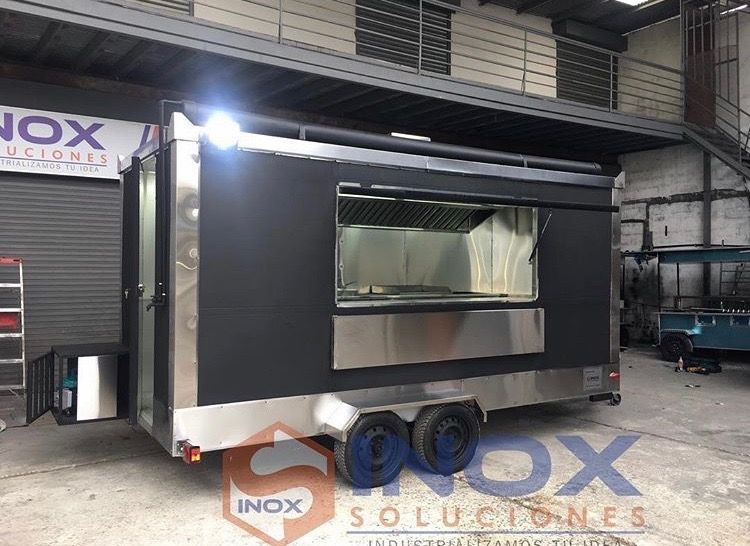 Remolque tipo Food Truck 15x6,4 pies = 4,50x1,90 mts