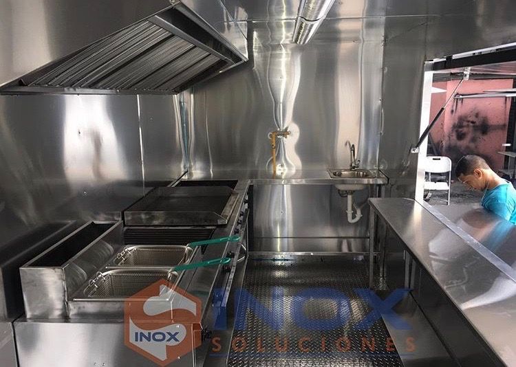 Remolque tipo Food Truck 15x6,4 pies = 4,50x1,90 mts - Imagen 5