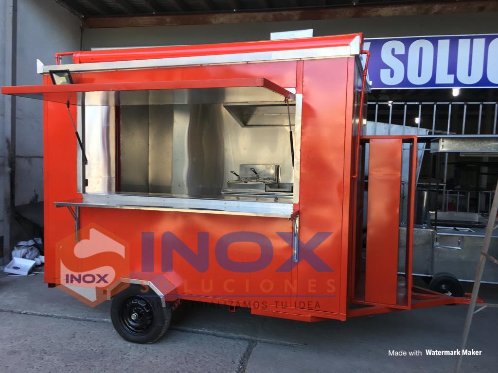 Remolque tipo Food Truck c/ horno 10×6,4 pies = 3×1,90 mts