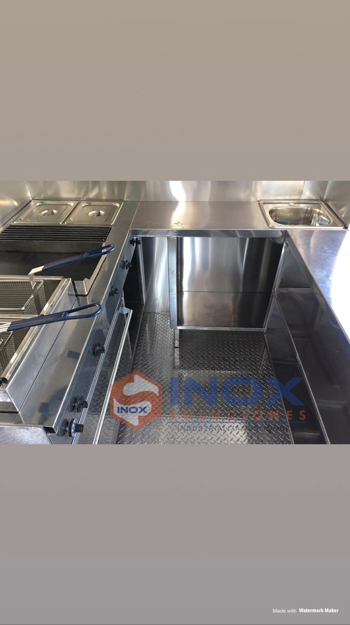 Remolque tipo Food Truck c/ horno 10×6,4 pies = 3×1,90 mts - Imagen 6