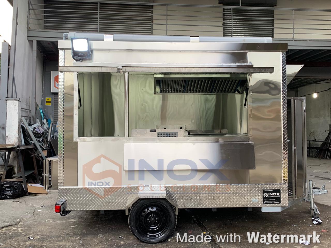 Remolque tipo Food Truck en acero inox. 304/AISI 10×6,4 pies = 3×1,90