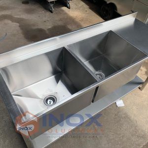 Fregador o Lavaplatos en acero inoxidable 304/AISI doble tina con salpicadero