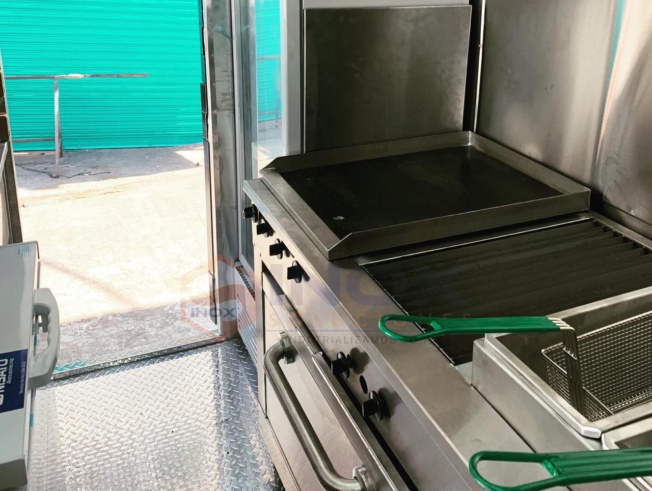 Remolque tipo Food Truck 12,5×6,4 pies = 3,75×1,90 mts con horno - Imagen 4