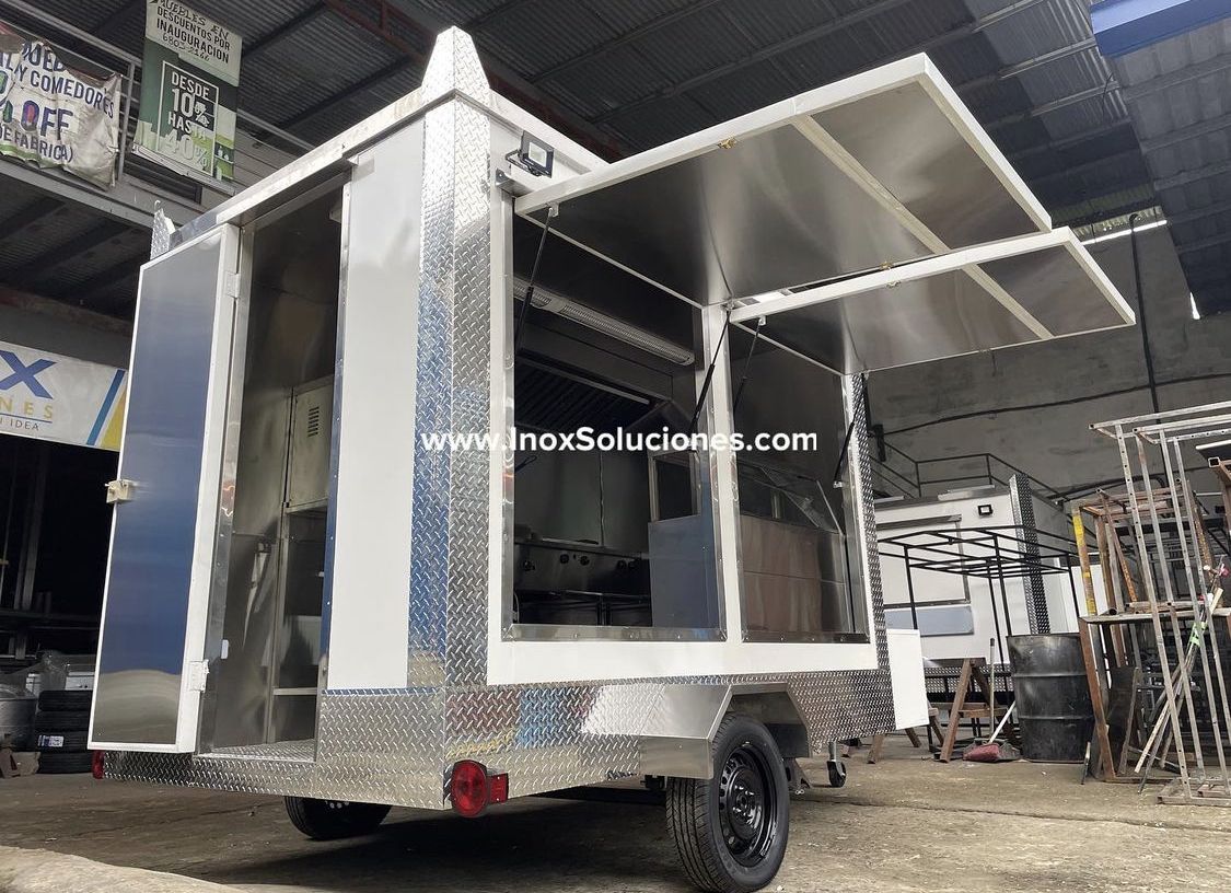 Remolque tipo Food Truck 10×6.4 pies = 3×1.90 mts