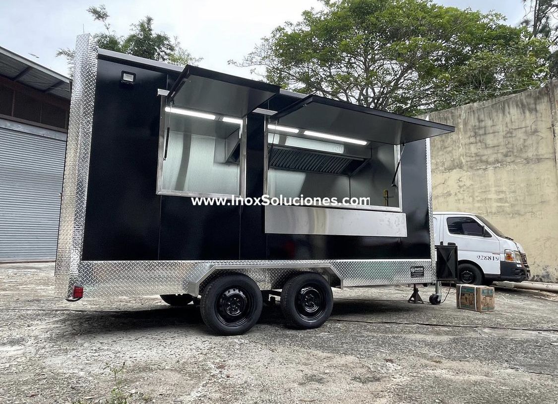 Remolque tipo food truck 15 × 6.4 pies = 4.50×1.90 mts. horno con termóstato