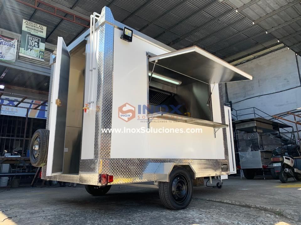 Remolque tipo Food Truck 10x6,4x8 ft. Con horno