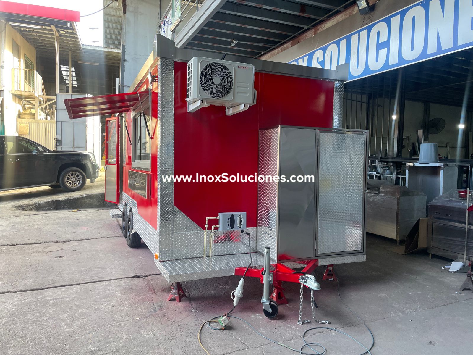 Remolque tipo Food Truck con área para Bbq 16x8 pies - Imagen 7