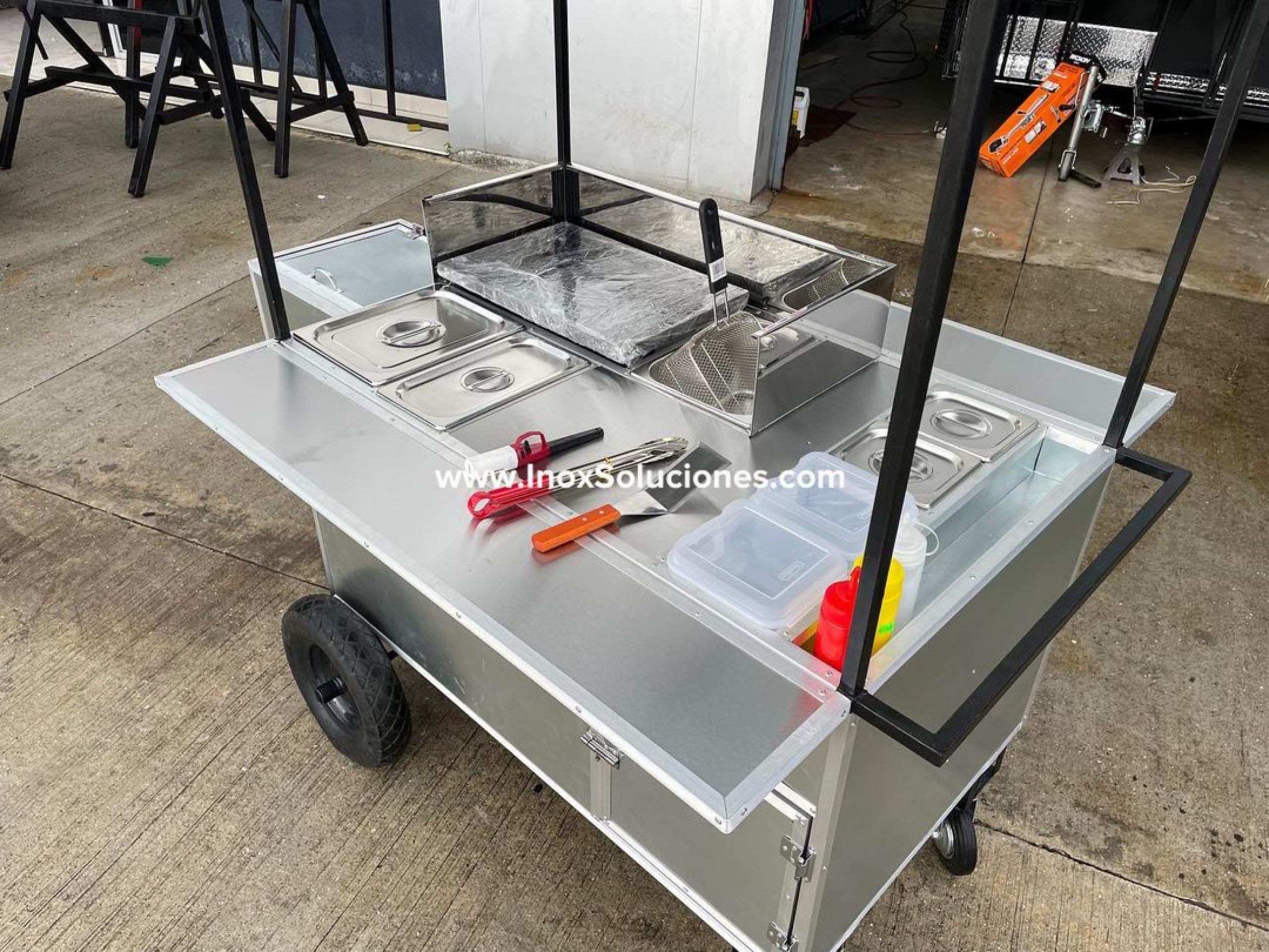 Carretilla tipo empuje con techo para hot dog hamburguesas comida rápida con freidora - Imagen 5