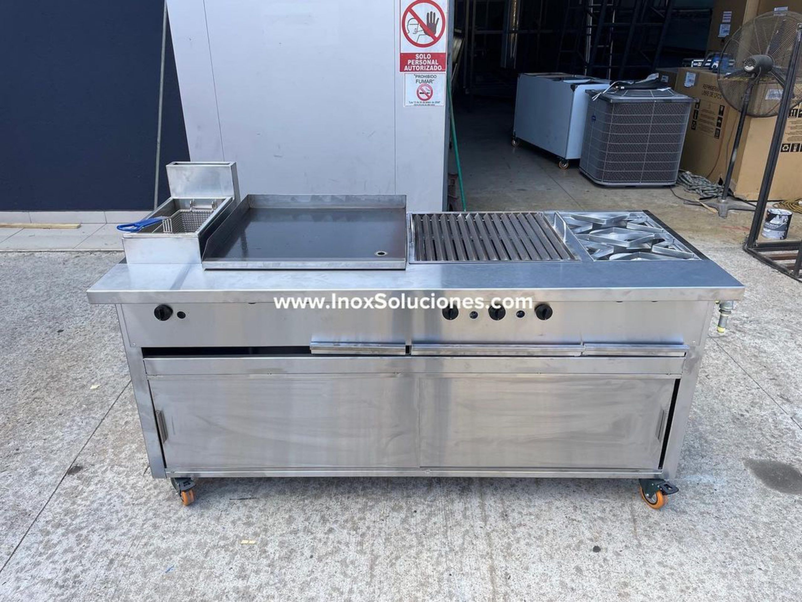 Estufa multifuncional en acero inoxidable 304/AISI 4-1 con ruedas y repisa superior - Imagen 4