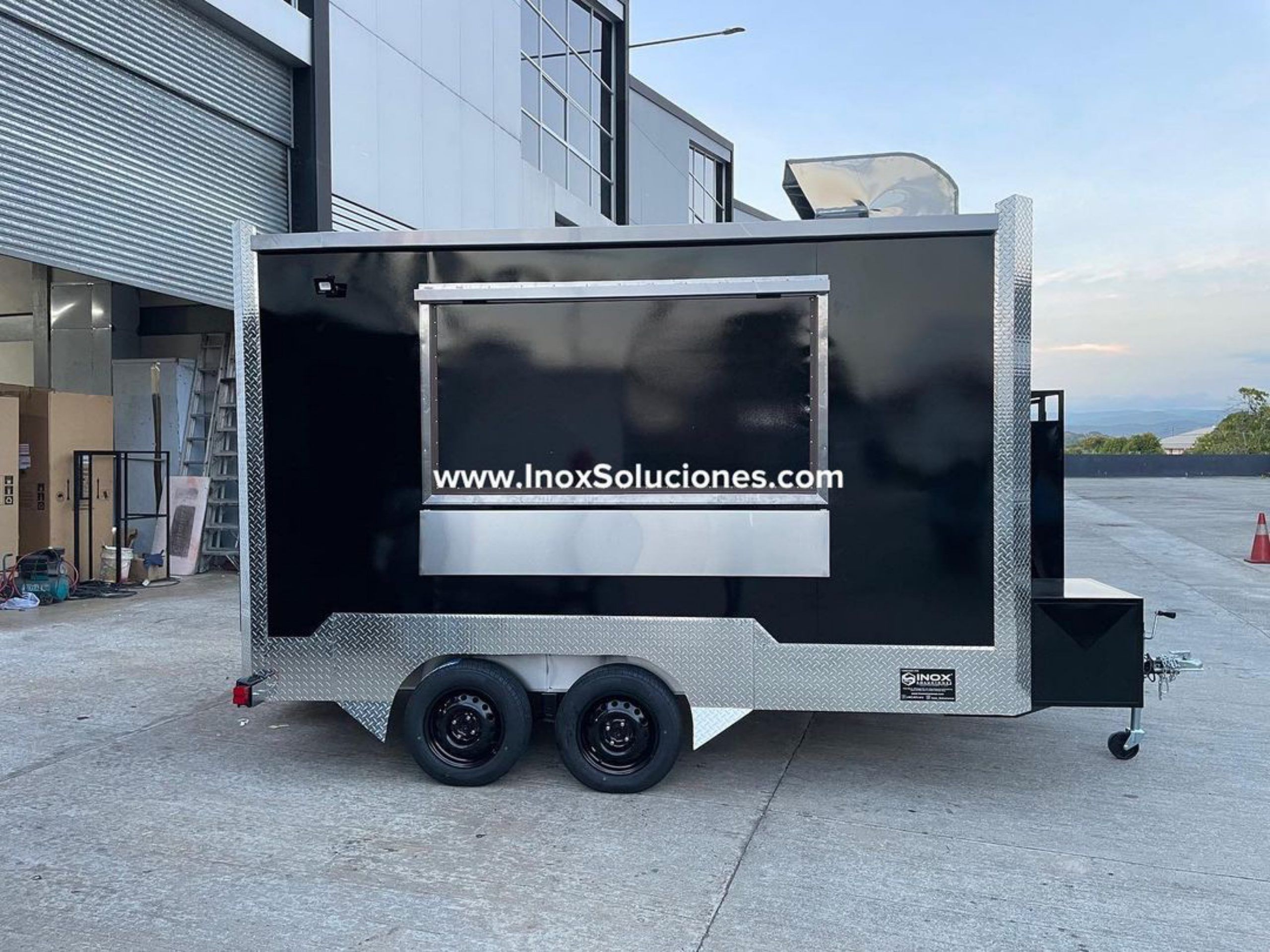 Remolque tipo food truck 12.5 x 8 pies = 3.75 x 2.40 mts horno con termóstato - Imagen 2