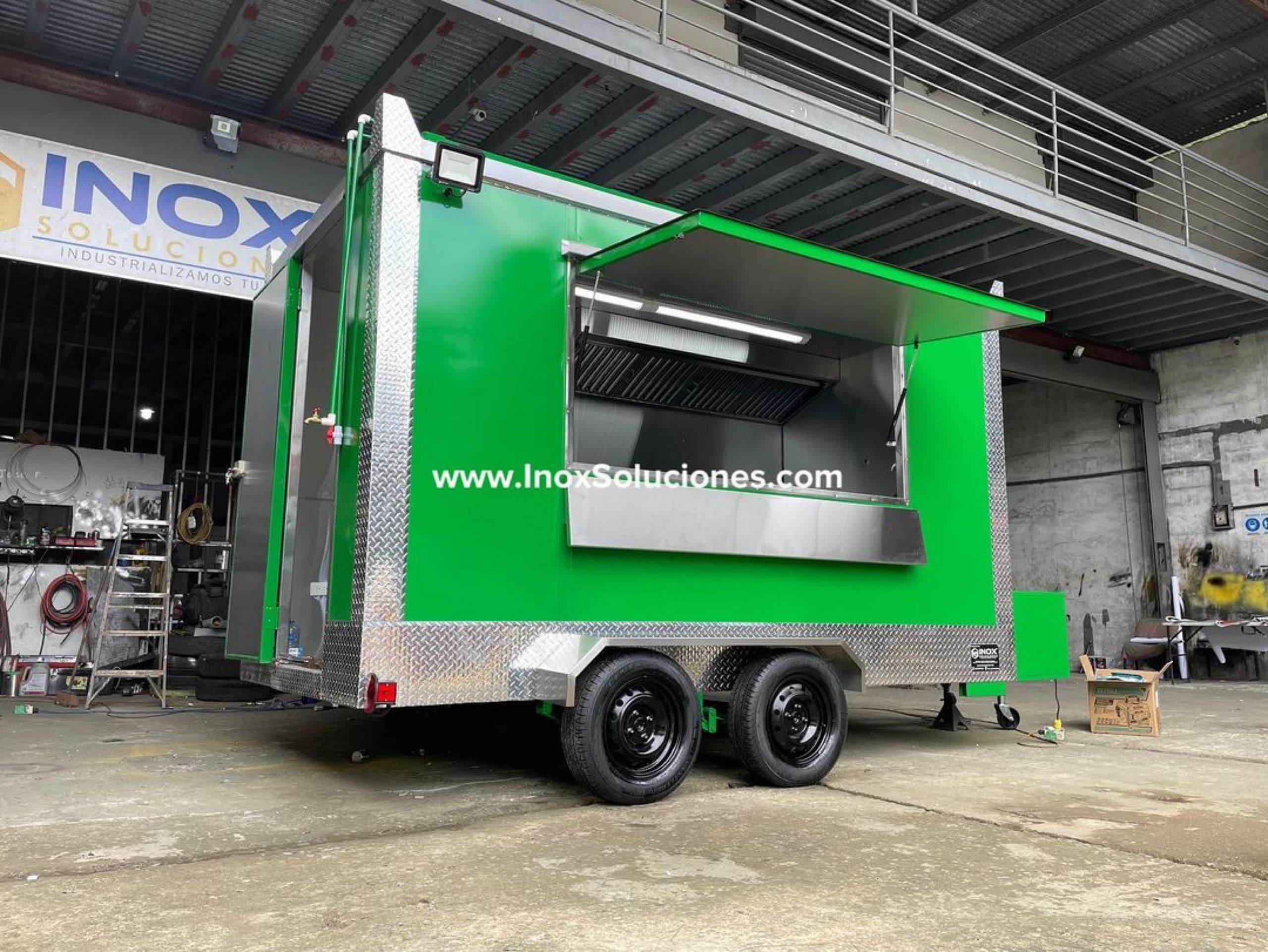 Remolque tipo food truck 12.5×6.4 pies = 3.75×1.90 mts - Imagen 2
