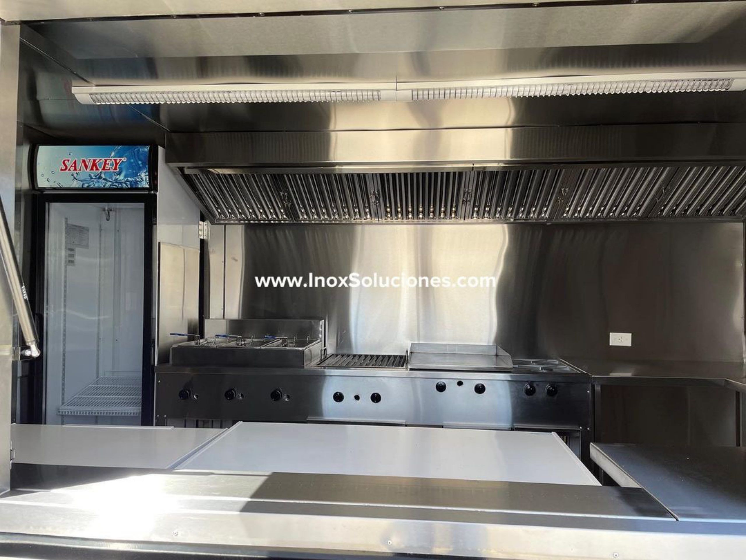 Remolque tipo food truck 12.5 x 8pies = 3.75 x 2.40 mts - Imagen 3