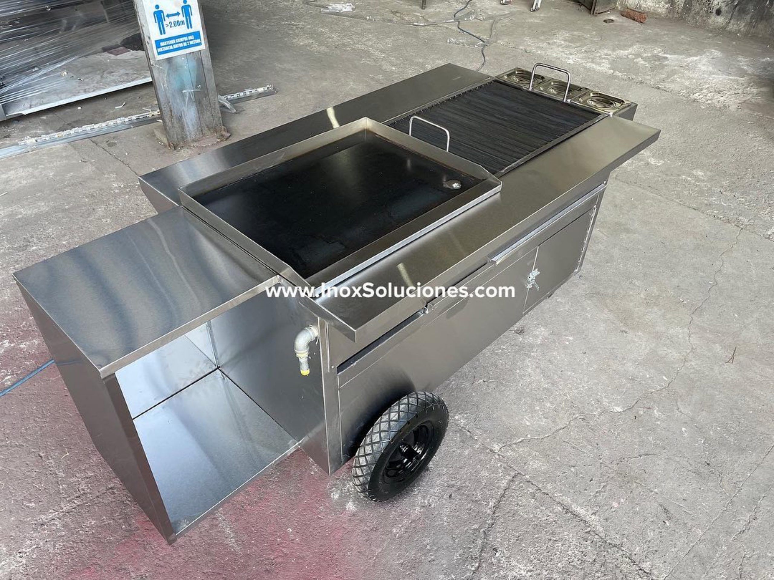 Carretilla tipo empuje sin techo en acero inoxidable 304/ AISI - Imagen 2