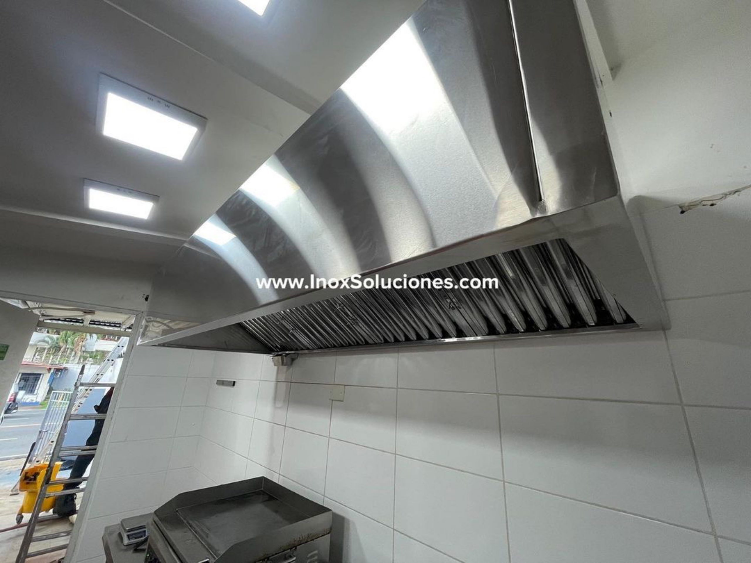 Campana extractora en acero inoxidable 304/ AISI - Imagen 3