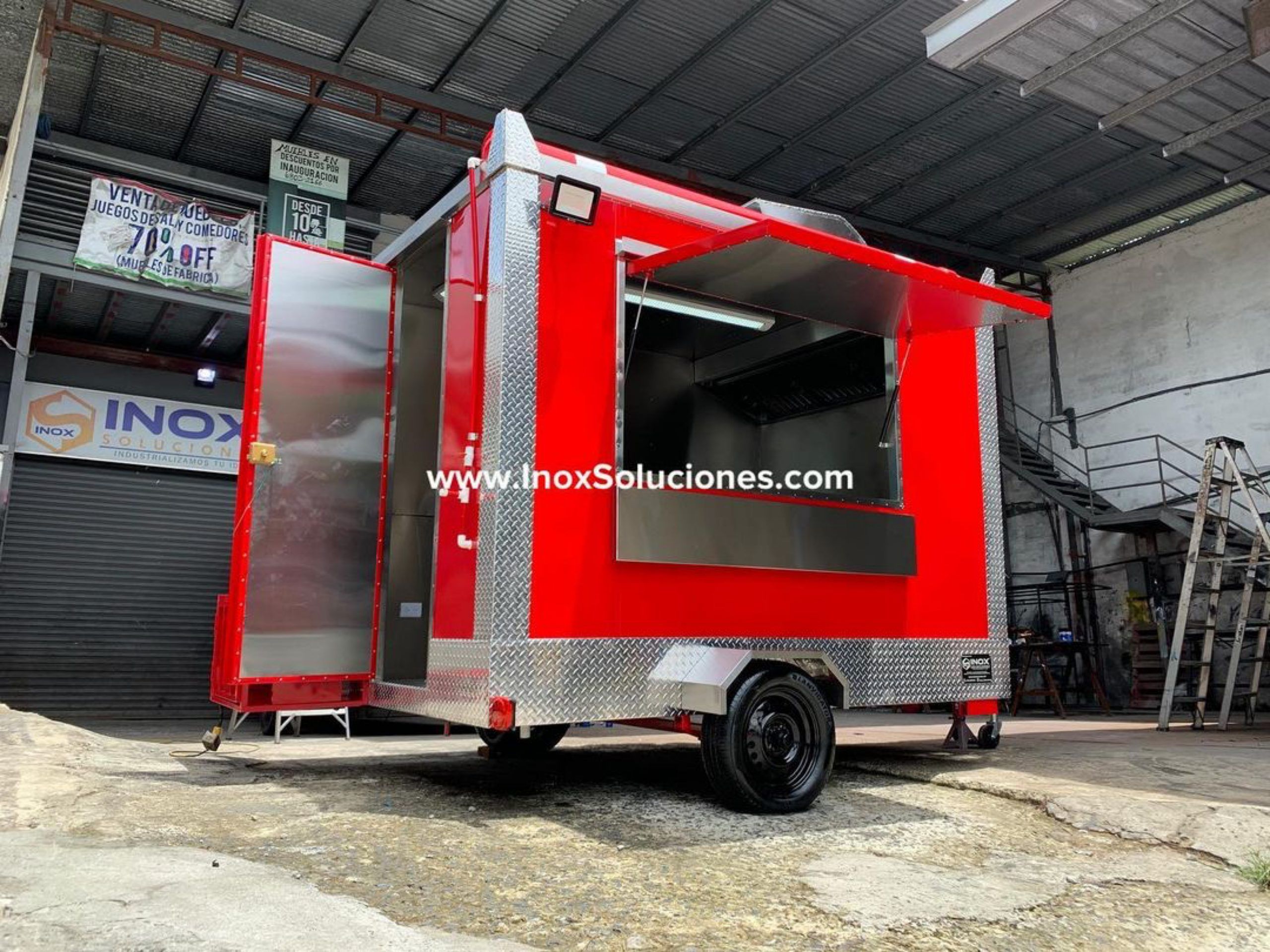 Remolque tipo food truck 10×6.4 pies = 3×1.90 mts