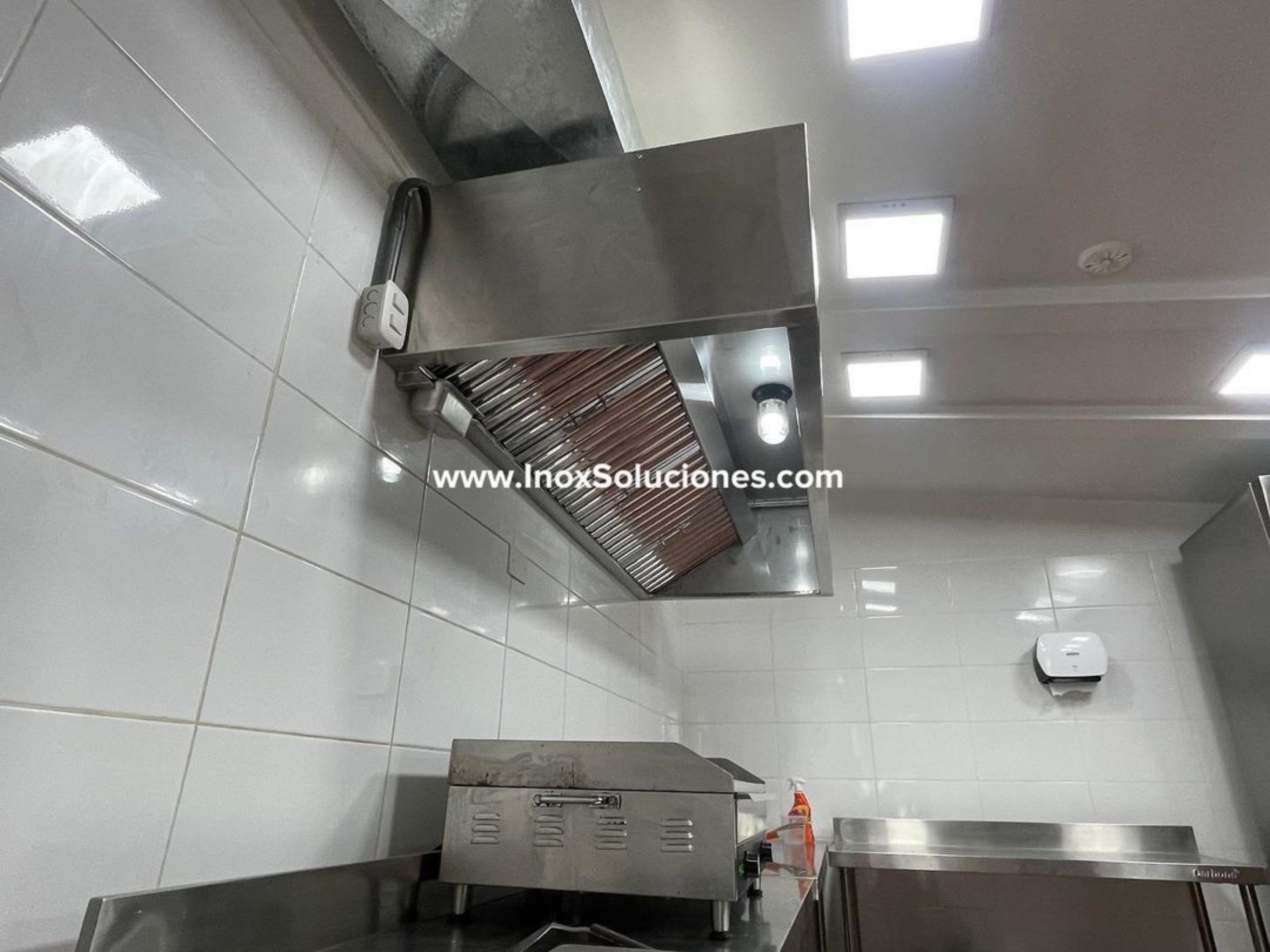 Campana extractora en acero inoxidable 304/ AISI - Imagen 2