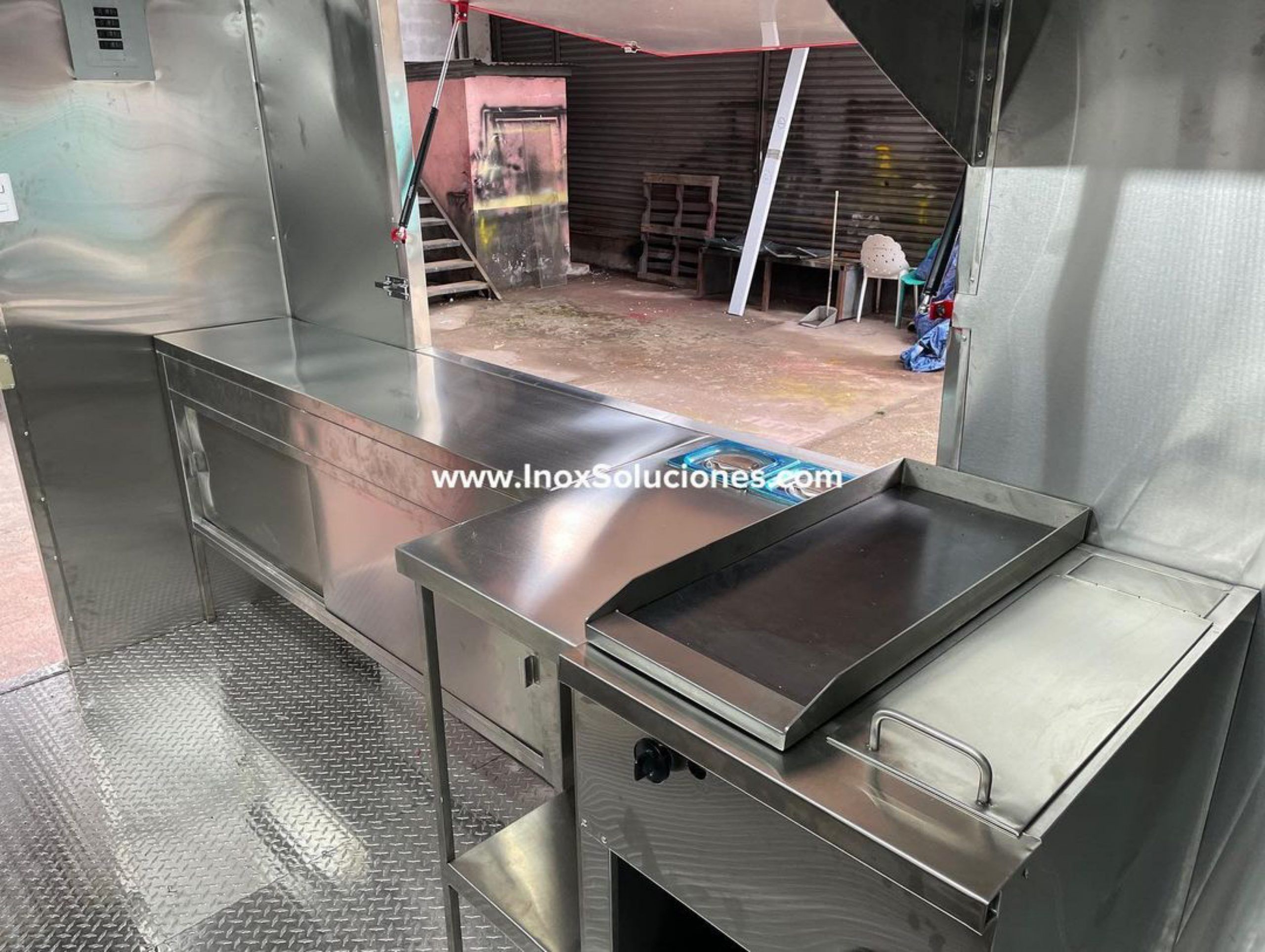 Remolque tipo food truck 12.5 x 8 pies = 3.75 x 2.40 mts - Imagen 6