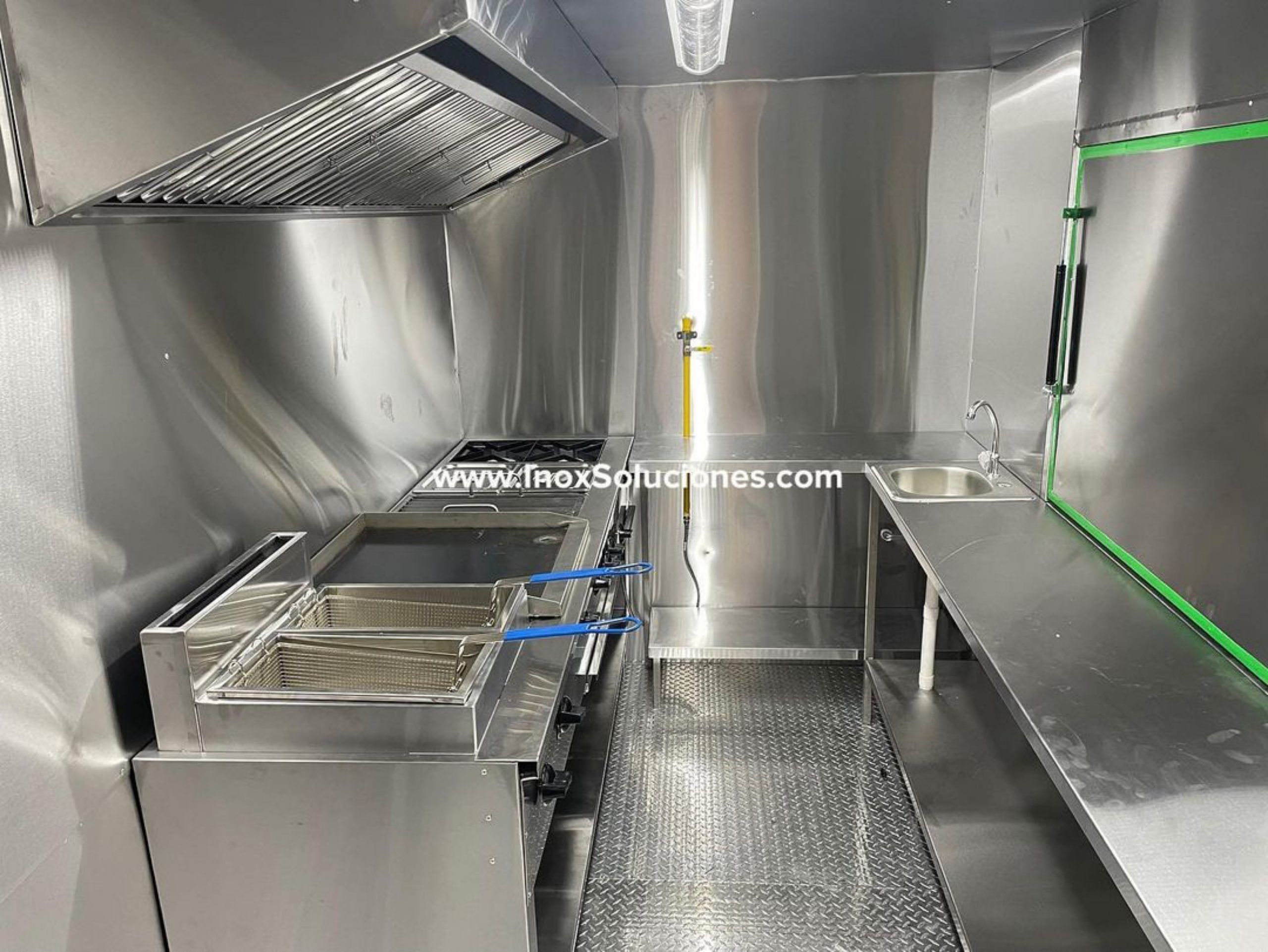 Remolque tipo food truck 12.5×6.4 pies = 3.75×1.90 mts - Imagen 4