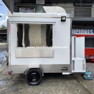 Remolque tipo food truck 8 x 6.4 pies = 2.40 x 1.90 mts.