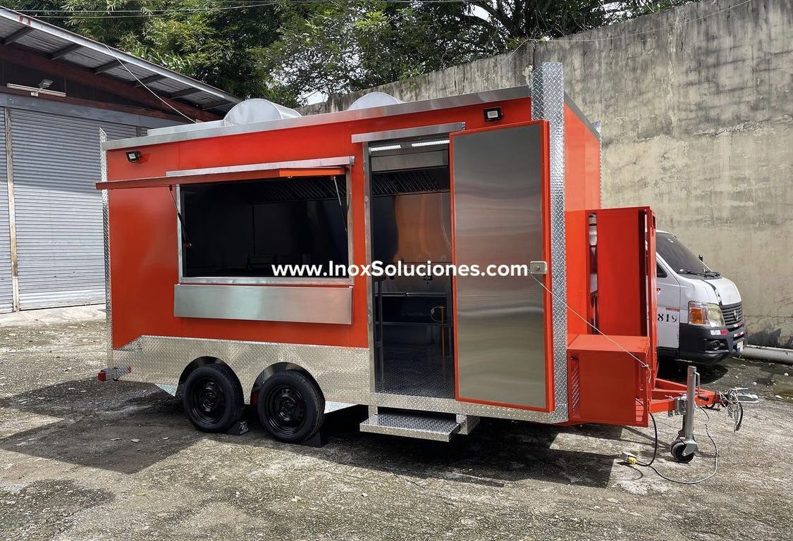 Remolque tipo food truck 15 x 8 pies = 4.50 x 2.40 mts.
