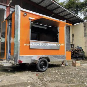 Remolque tipo food truck 10 × 6.4 pies = 3 × 1.90 mts