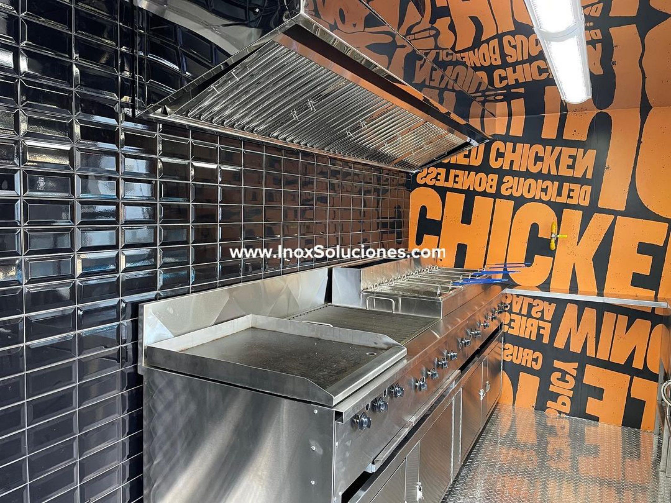 Remolque tipo food truck 12.5 x 8 pies = 3.75 x 2.40 mts - Imagen 3