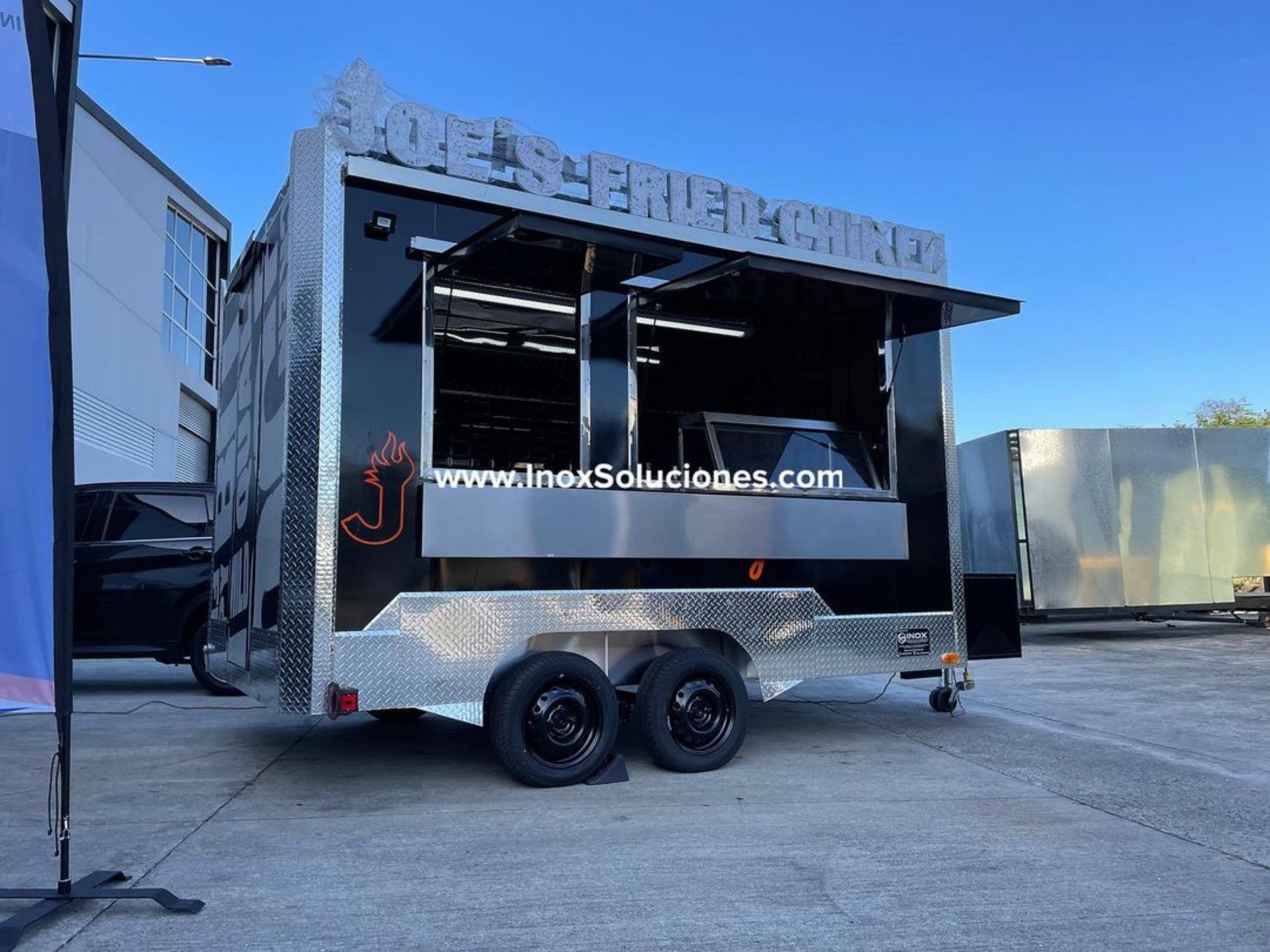 Remolque tipo food truck 12.5 x 8 pies = 3.75 x 2.40 mts