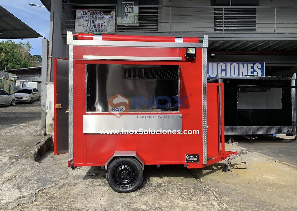 Remolque tipo food truck 8 x 6.4 pies = 2.40 x 1.90 mts.