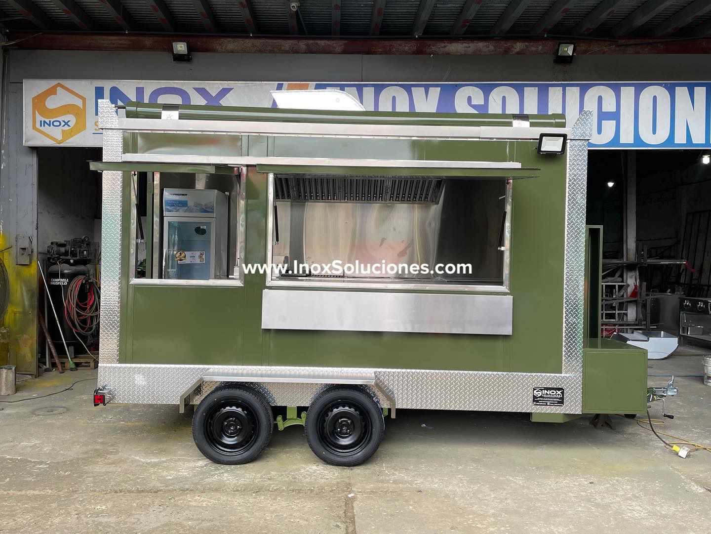 Remolque tipo food truck 12.5 x 6.4 pies = 3.75 x 1.90 mts - Imagen 2