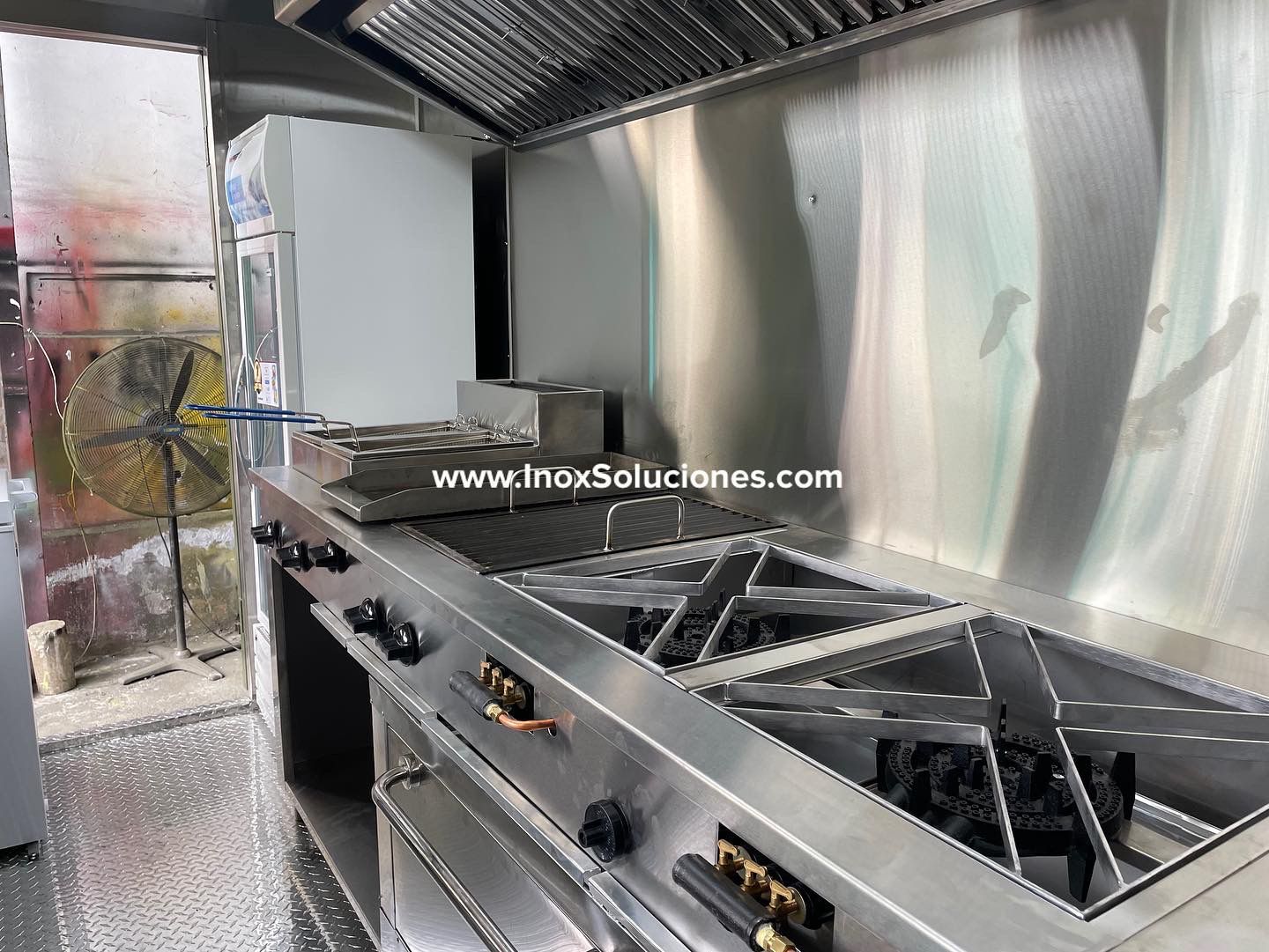 Remolque tipo food truck 12.5 x 6.4 pies = 3.75 x 1.90 mts - Imagen 6