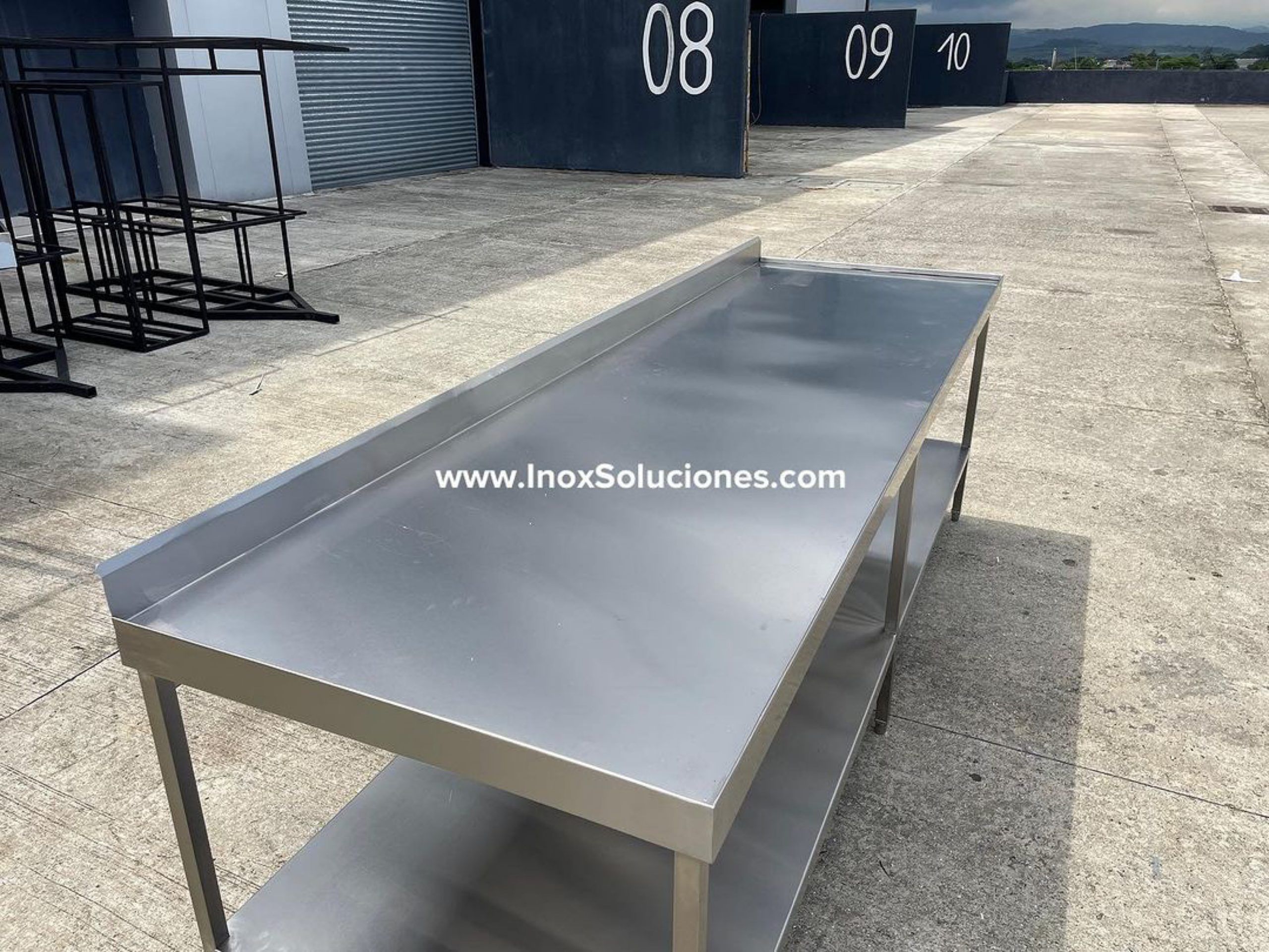 Mesa de trabajo doble paño reforzada en acero inoxidable 304 AISI - Imagen 3
